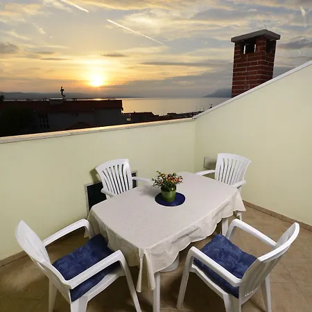 House Topic Baška Voda