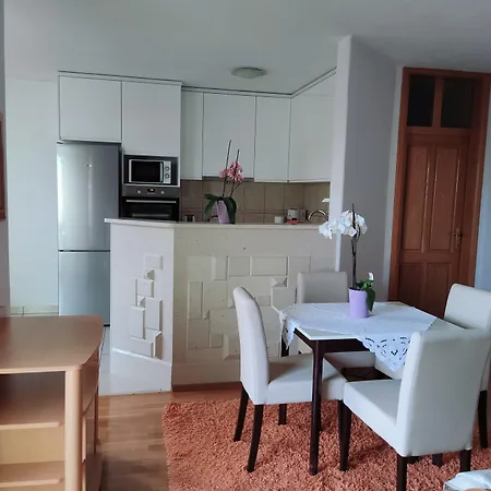 Πανσιόν House Topic Baška Voda