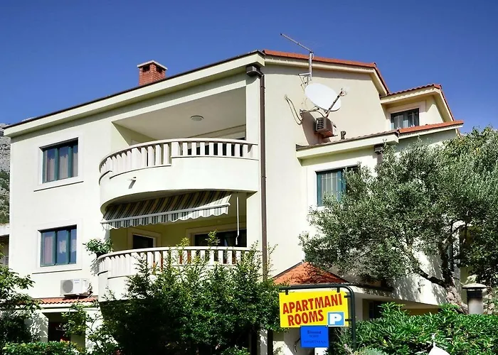 House Topic 4*