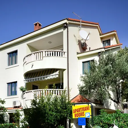 House Topic Baška Voda