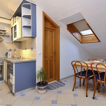 Pensjonat House Topic Baška Voda