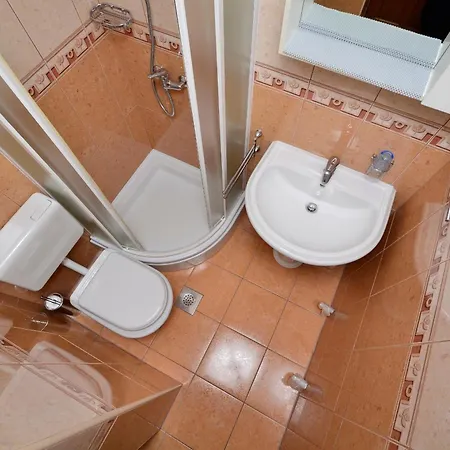 House Topic Pensjonat Baška Voda