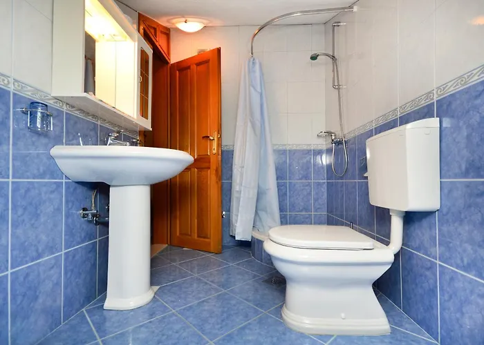 ゲストハウス House Topic Baška Voda