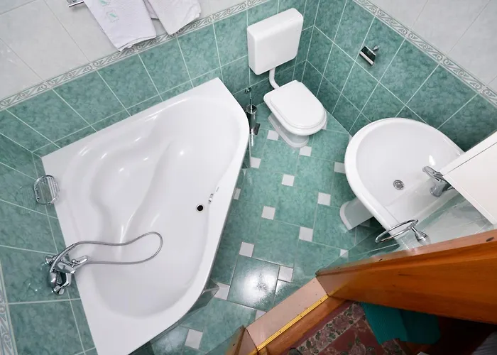 House Topic ゲストハウス 4*